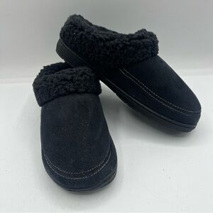Dearfoams Black Slip-On Indoor Slippers – Plush Lining – Women’s Size 5.5
